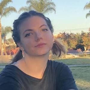 Meet your Posher, Beverly